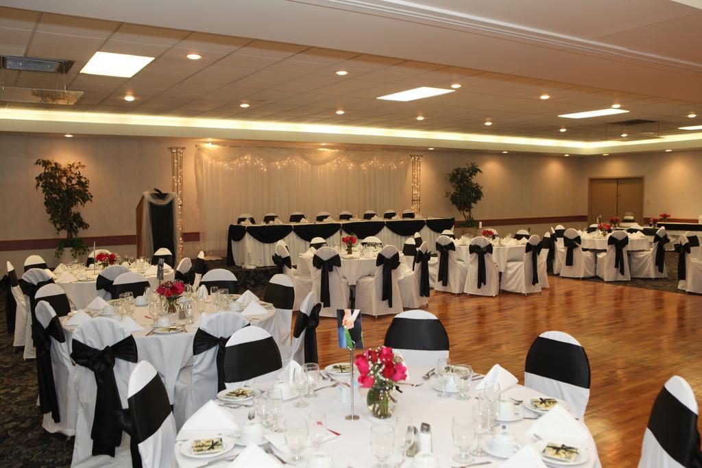 St. Albert Inn & Suites Saint Albert Exteriér fotografie