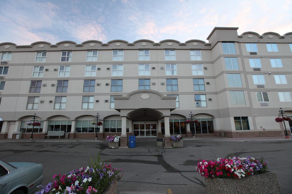 St. Albert Inn & Suites Saint Albert Exteriér fotografie