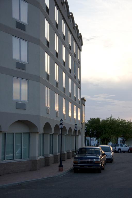 St. Albert Inn & Suites Saint Albert Exteriér fotografie