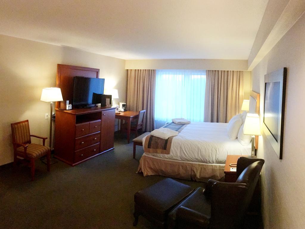 St. Albert Inn & Suites Saint Albert Exteriér fotografie